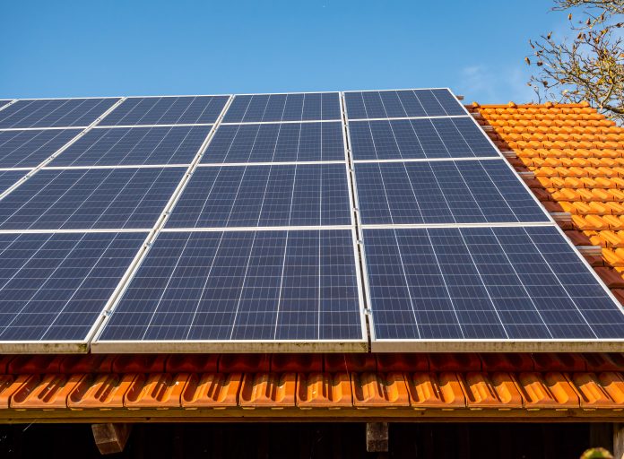 
     Die Vorteile einer dachintegrierten Solaranlage
    